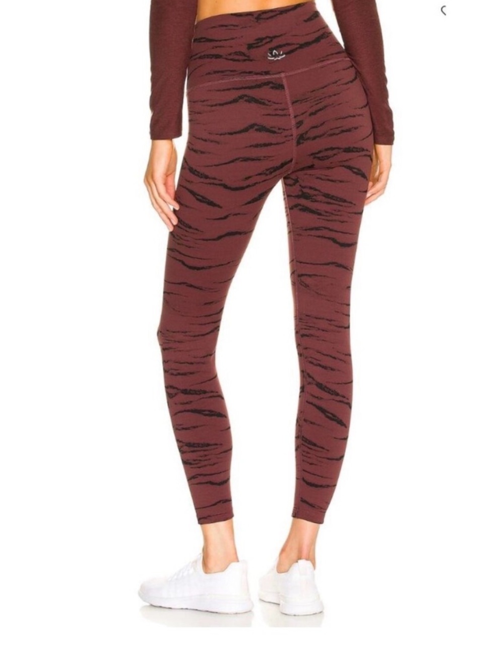 Beyond Yoga High Waisted Midi Legging in Rosewood Brown Jacquard